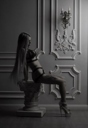 Транссексуалка Элла